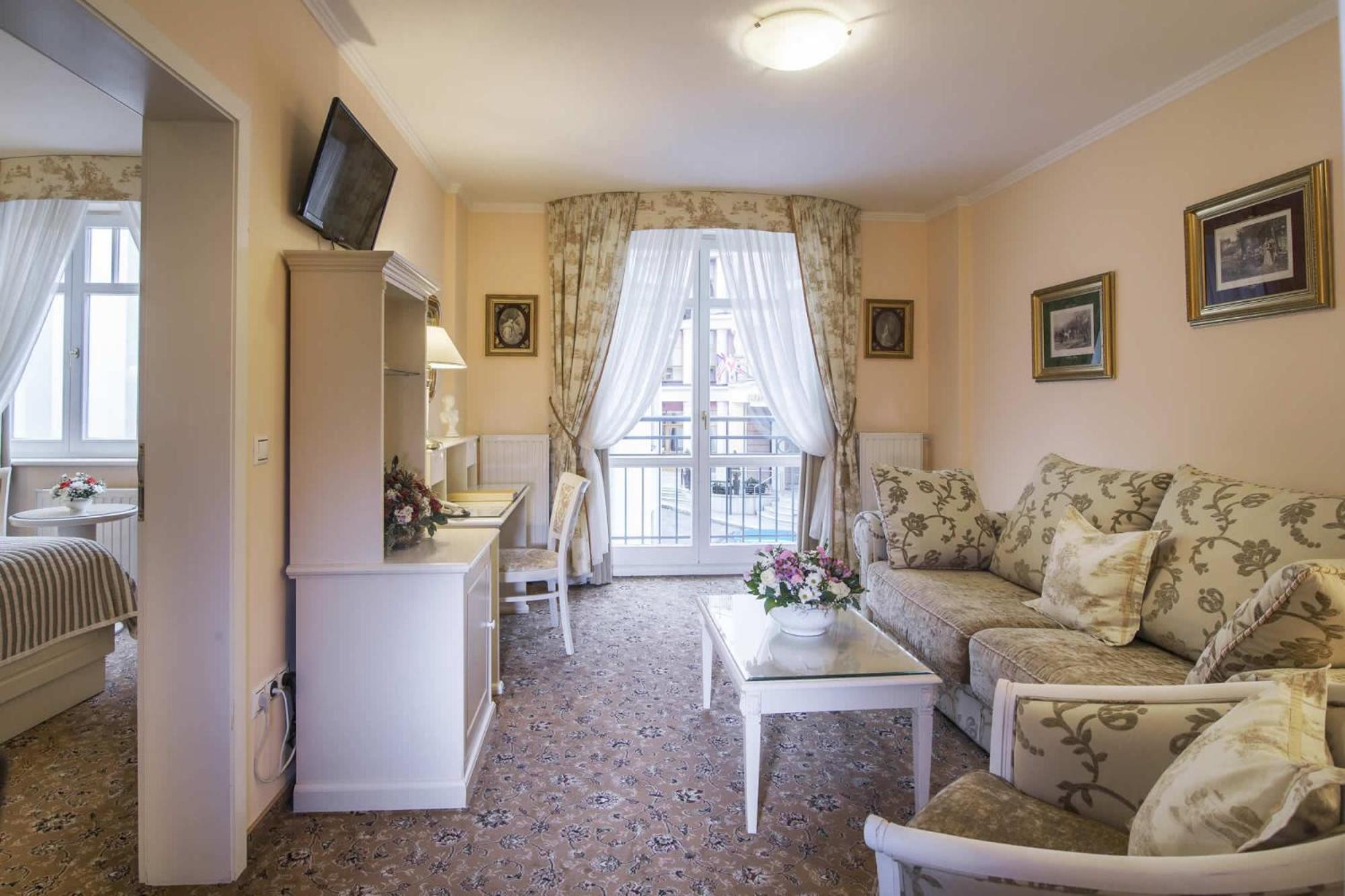 Hotel Karlsbad Grande Madonna Extérieur photo