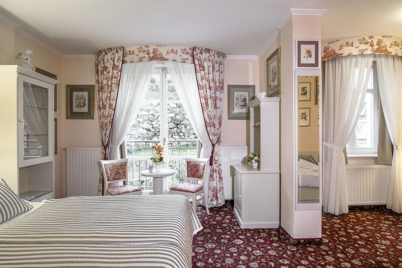 Hotel Karlsbad Grande Madonna Extérieur photo