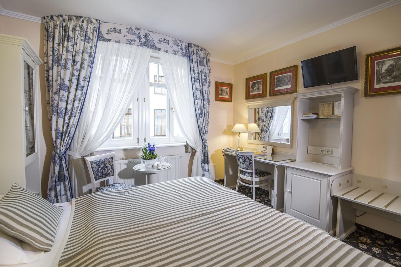 Hotel Karlsbad Grande Madonna Extérieur photo